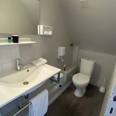 Hotel Celine - Hotel De La Gare 3*