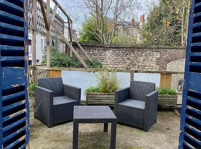 Celine - De La Gare 3*