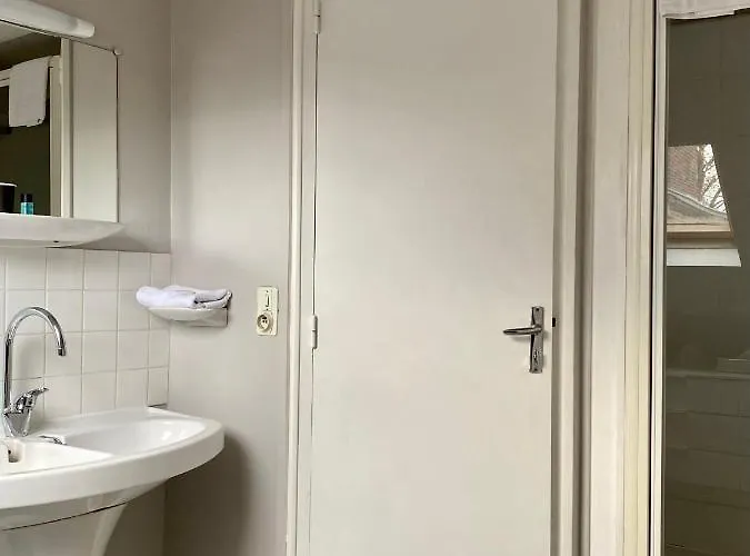 Celine - De La Gare Hotel 3*