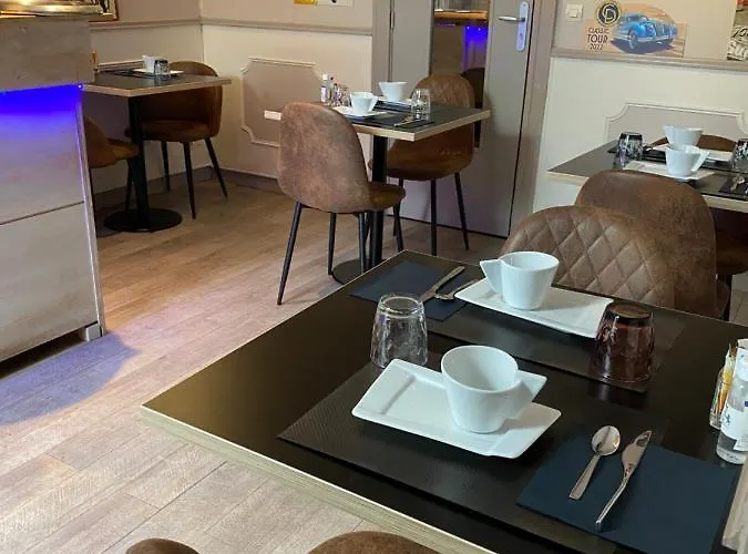 Celine - De La Gare Hotel 3*