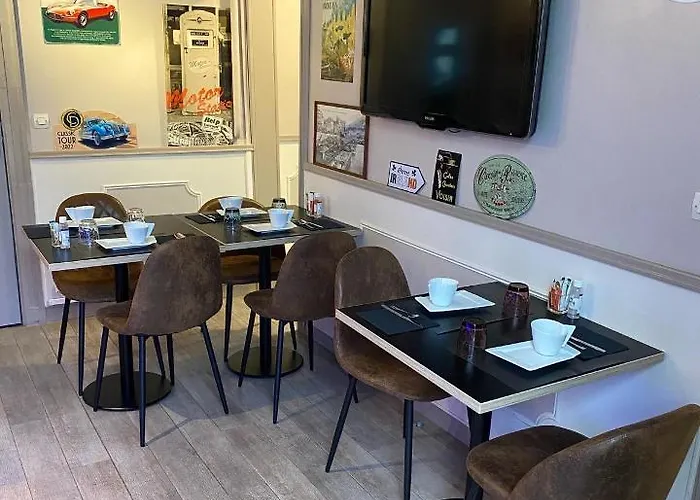 Celine - De La Gare Hotel 3*