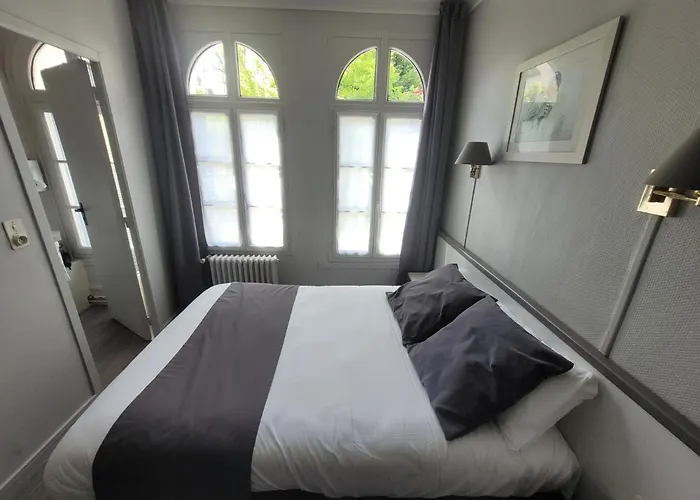 Celine - De La Gare Hotell Rouen