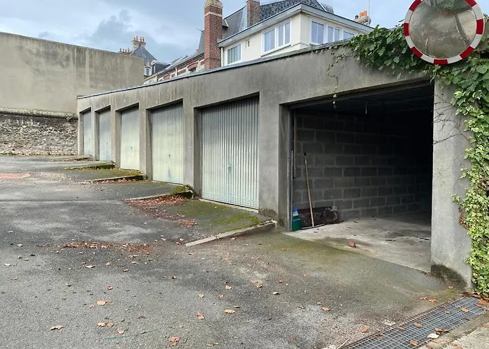 Hotel Celine - De La Gare 3*