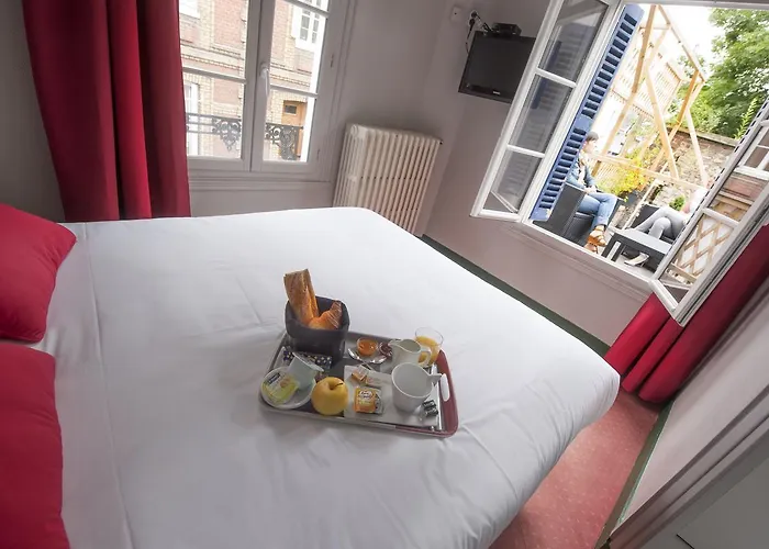 Hotel Celine - De La Gare 3*
